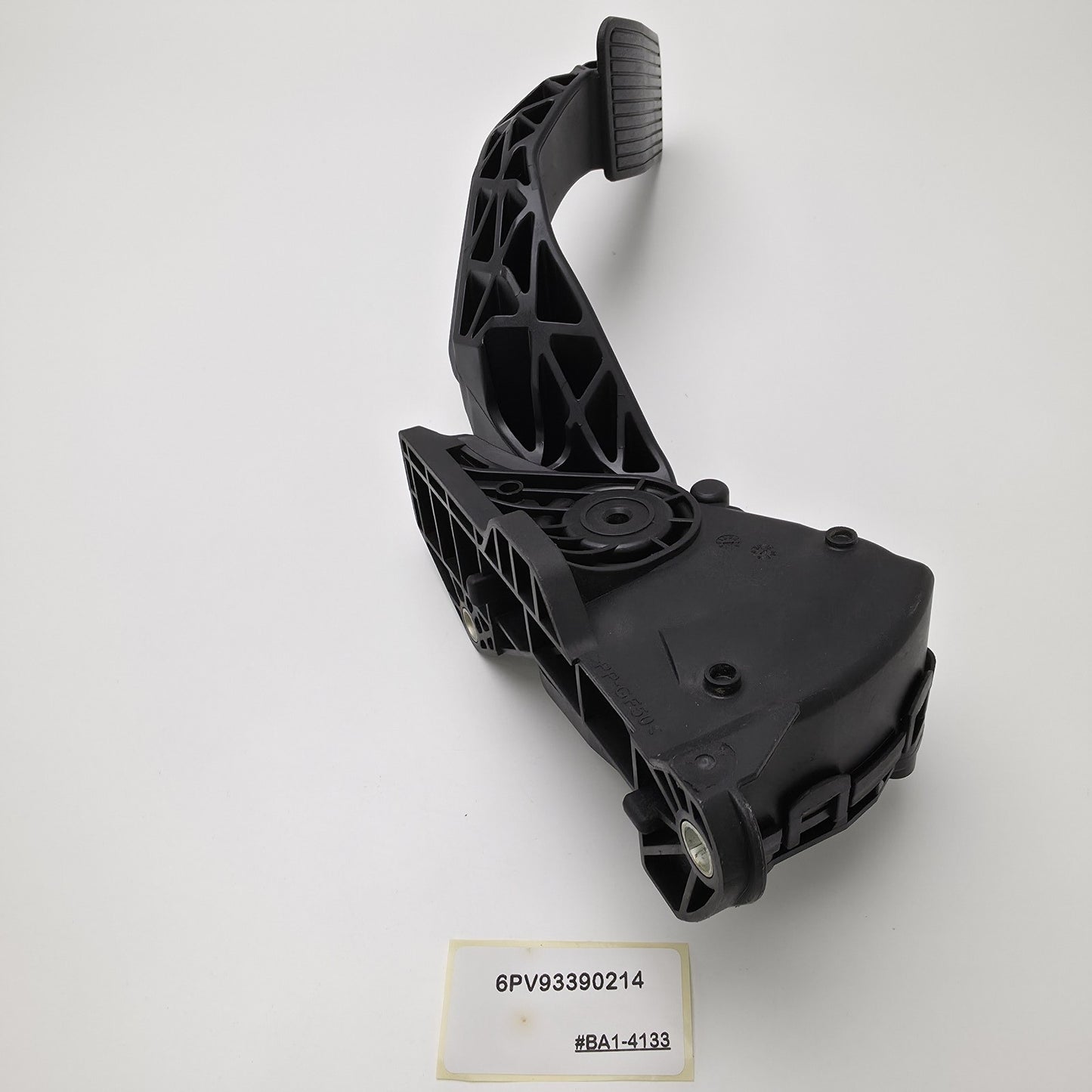 2007-2008 Chevrolet Tahoe Throttle Pedal 6PV93390214