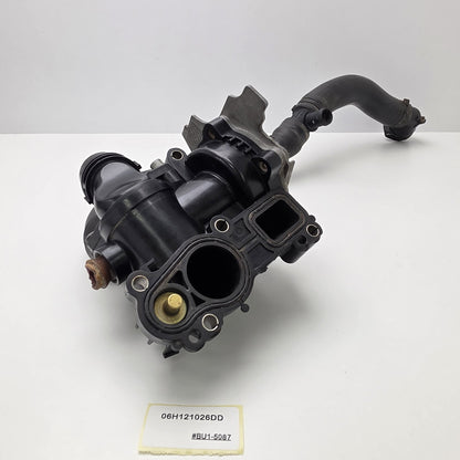2008-2009 Volkswagen Golf Water Pump Assembly 06H121026DD