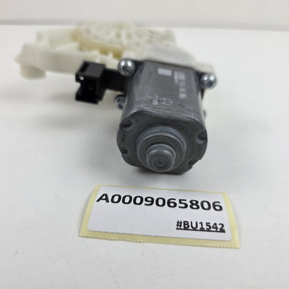 2018-2020 Mercedes E-Class Front Left Door Window Regulator Motor A0009065806