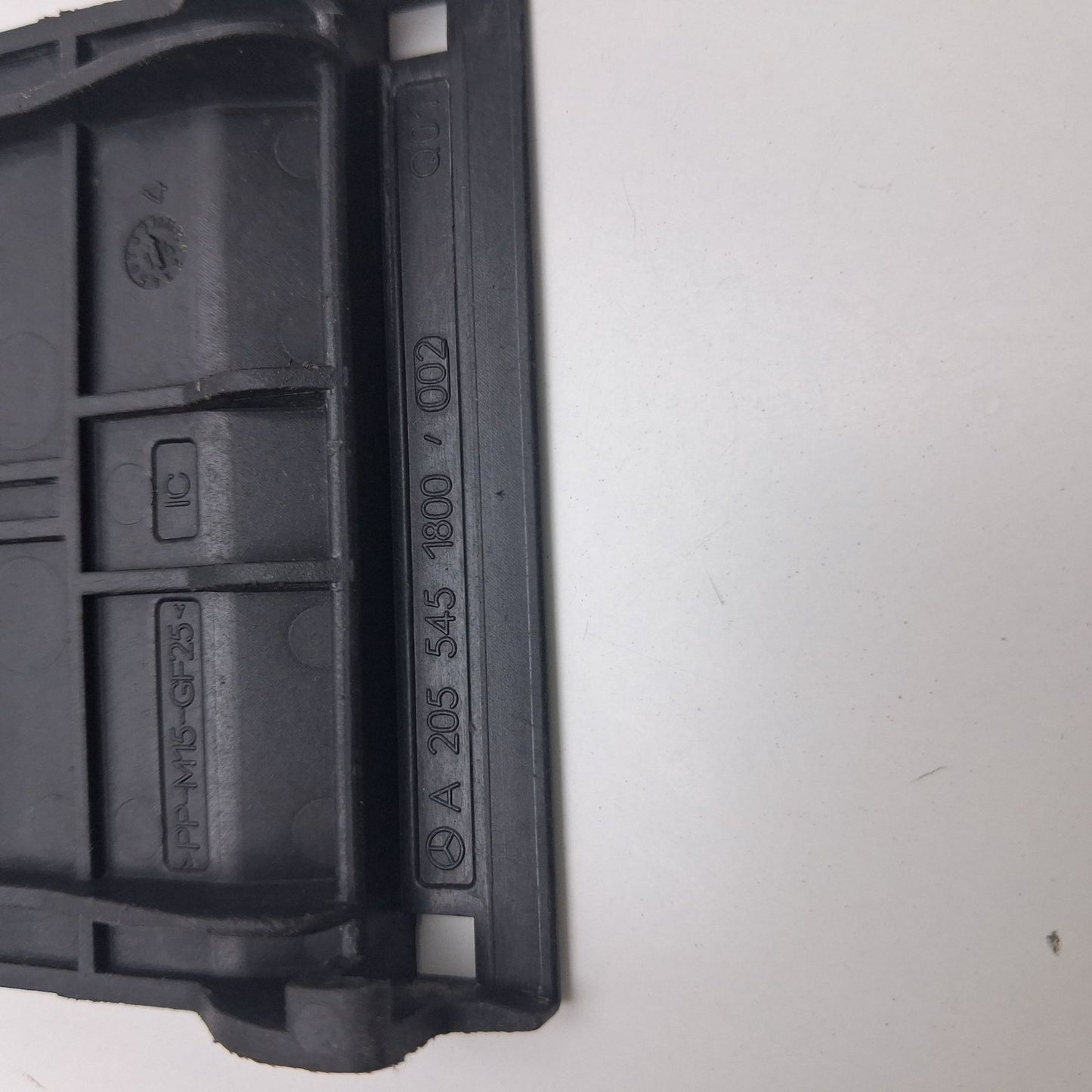 1995-2026 Mercedes-Benz E Cover Cap Busbar A2055451800