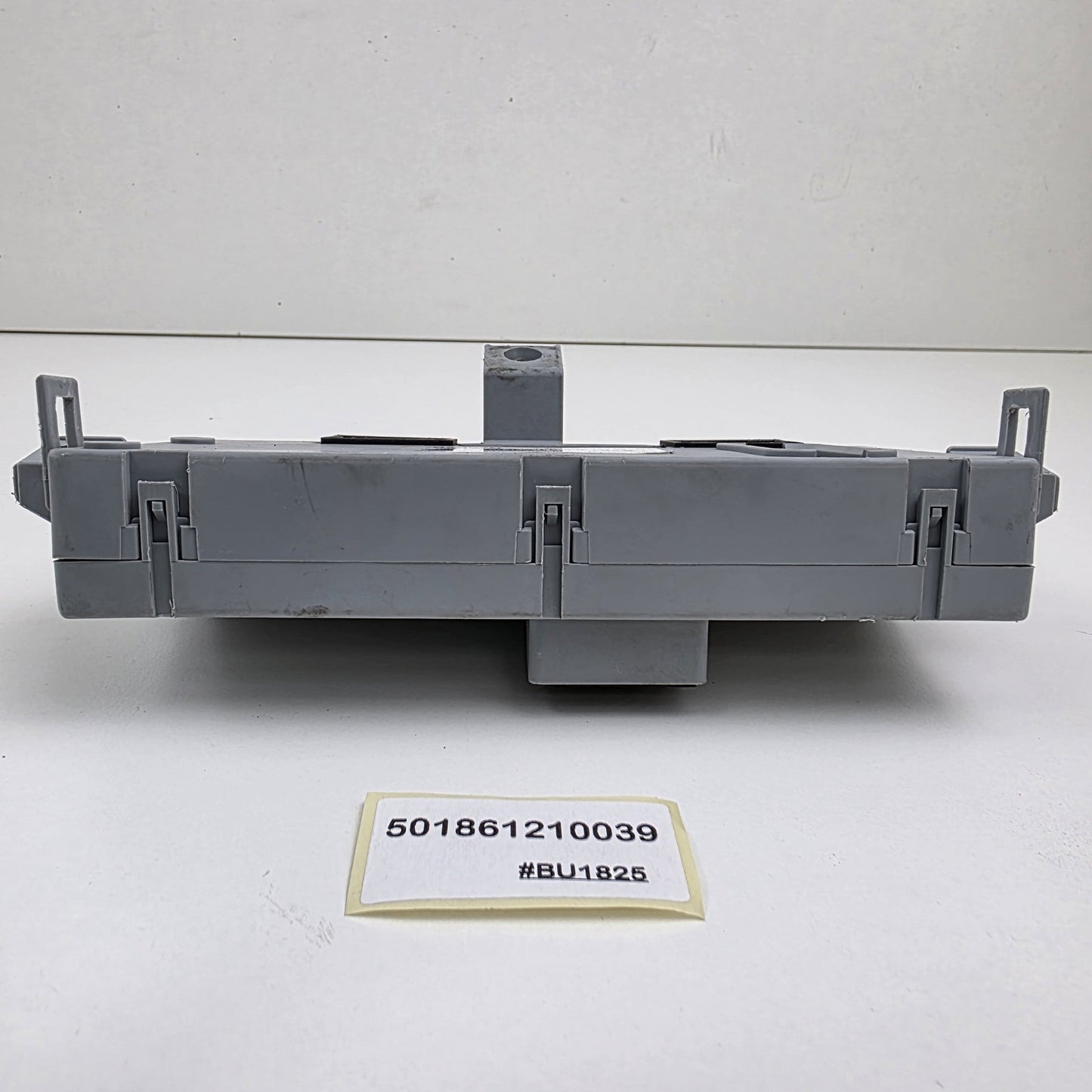 2003-2013 Fiat Lancia BODY CONTROL MODULE (BCM) 501861210039