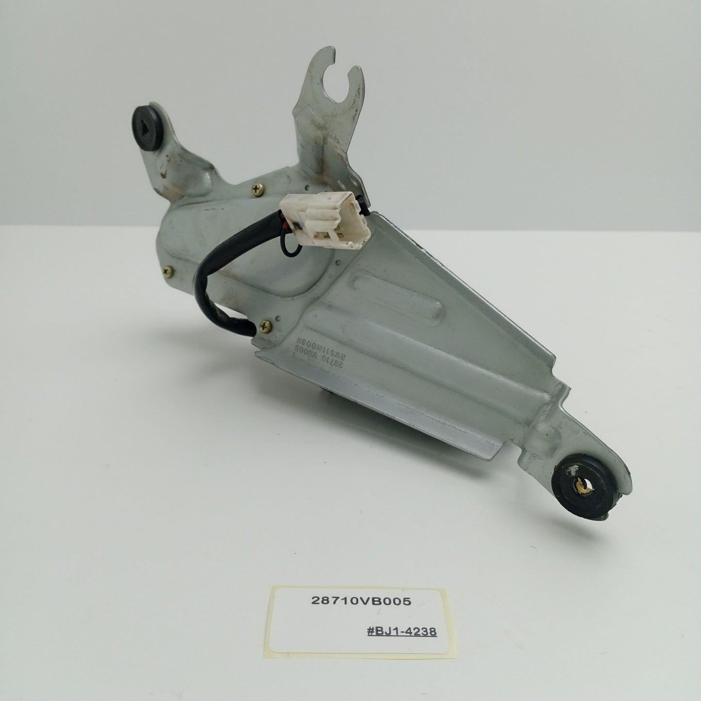 1997-2006 Nissan Patrol GR REAR WINDOW WIPER MOTOR 28710VB005