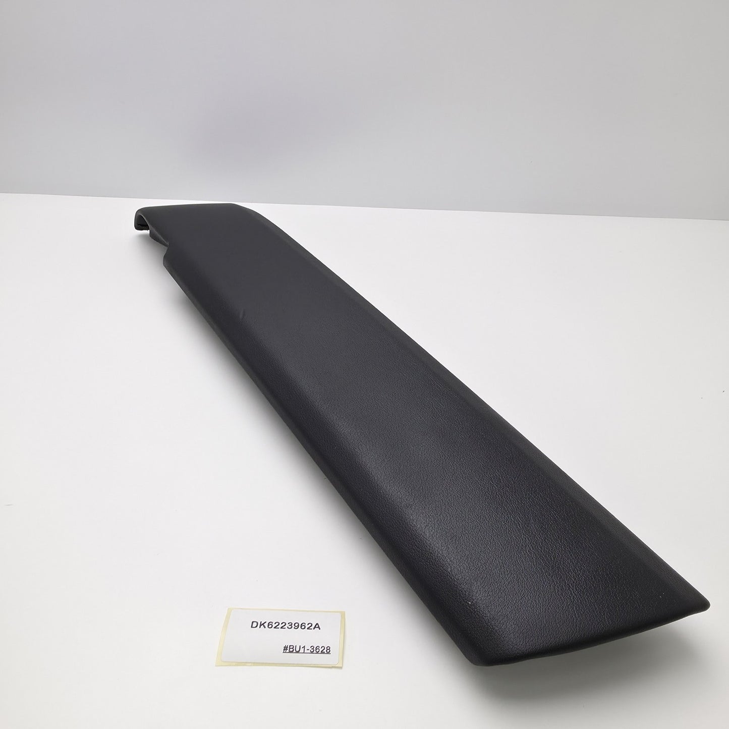 2014-2022 Land Rover Range Rover Sport Front door card panel trim DK6223962A