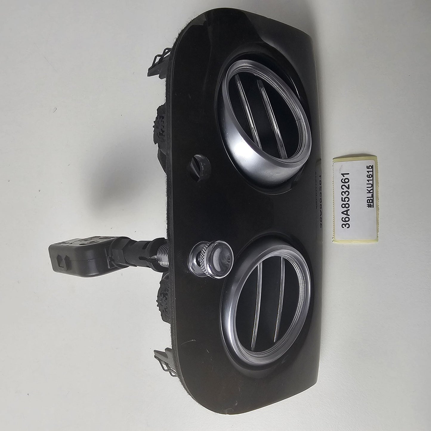 2015-2020 Bentley Bentayga REAR HEATER VENTS WITH SURROUND TRIM 36A853261
