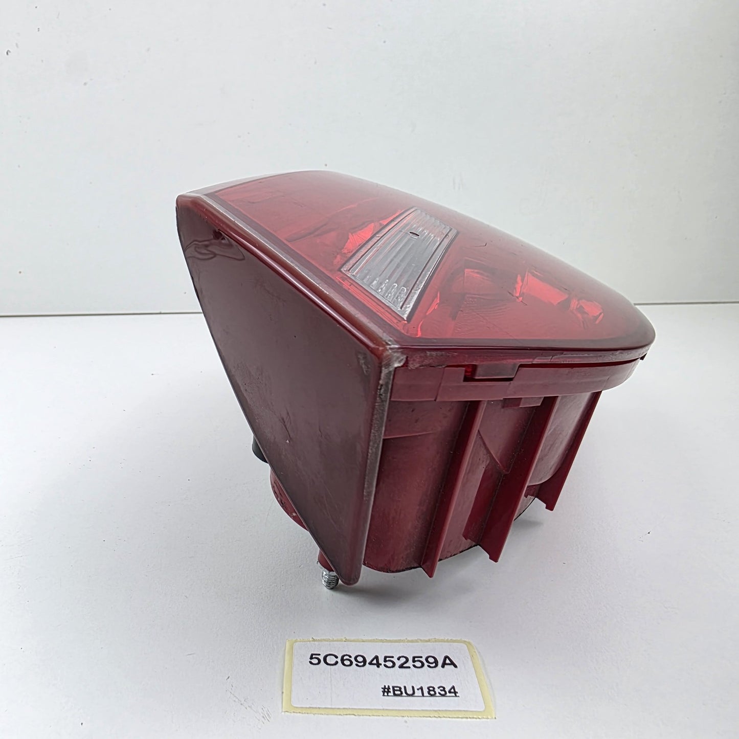 2011-2014 Volkswagen Jetta TAIL LIGHT ASSEMBLY DRIVER SIDE LEFT INNER 5C6945259A