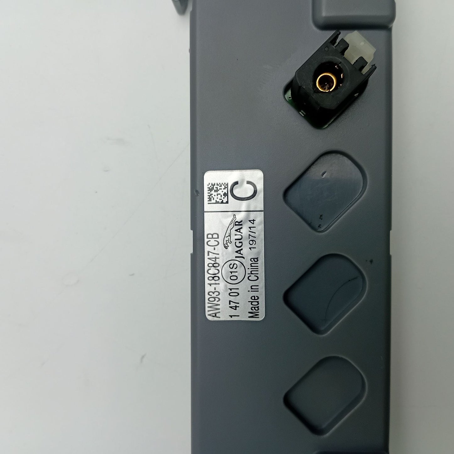 2010-2015 Jaguar XJ Antenna Amplifier Receiver AW9318C847CB