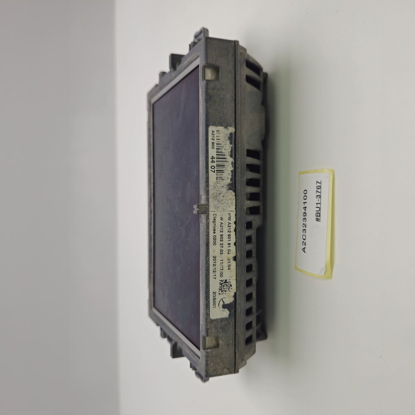 2010-2013 Mercedes-Benz E Class Information Display Screen A2C32394100