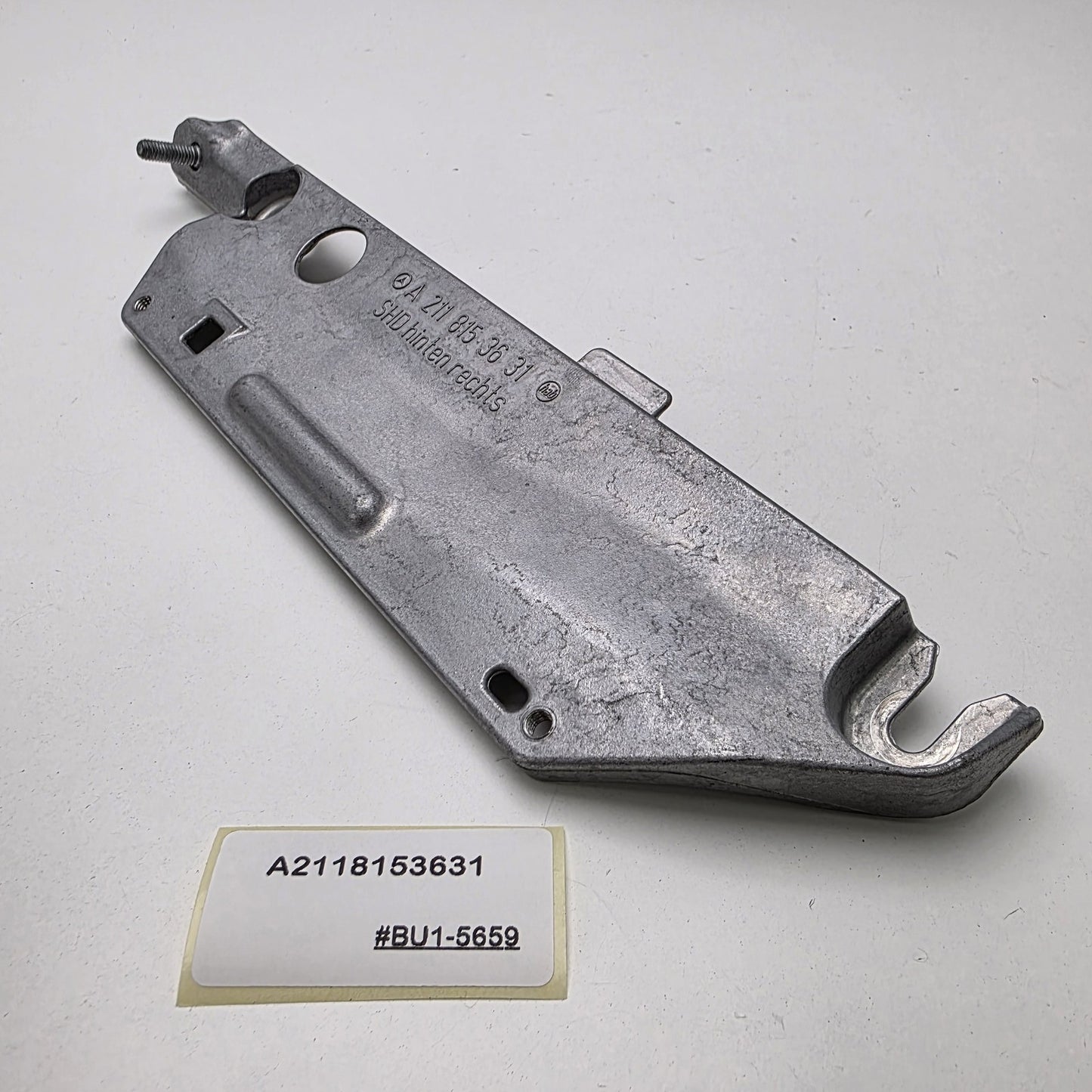 1994-2009 Mercedes-Benz E-Class Rear Right Side Grab Handle Bracket A2118153631
