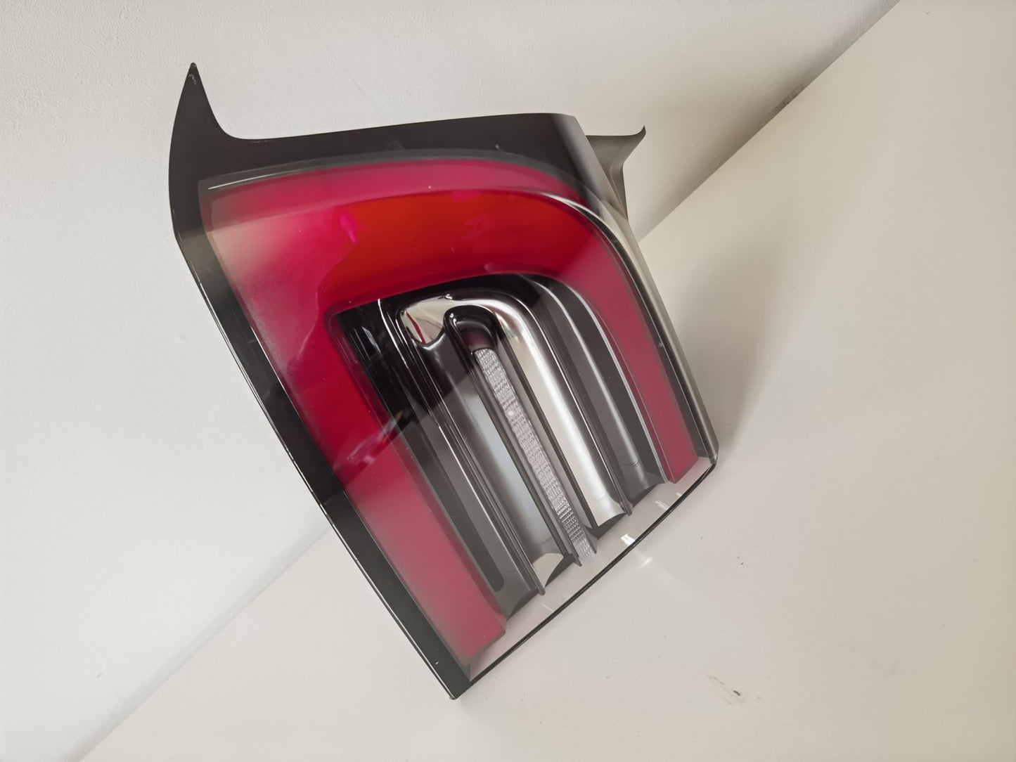 2023 Tesla Model Y Rear Tail Light 24529201