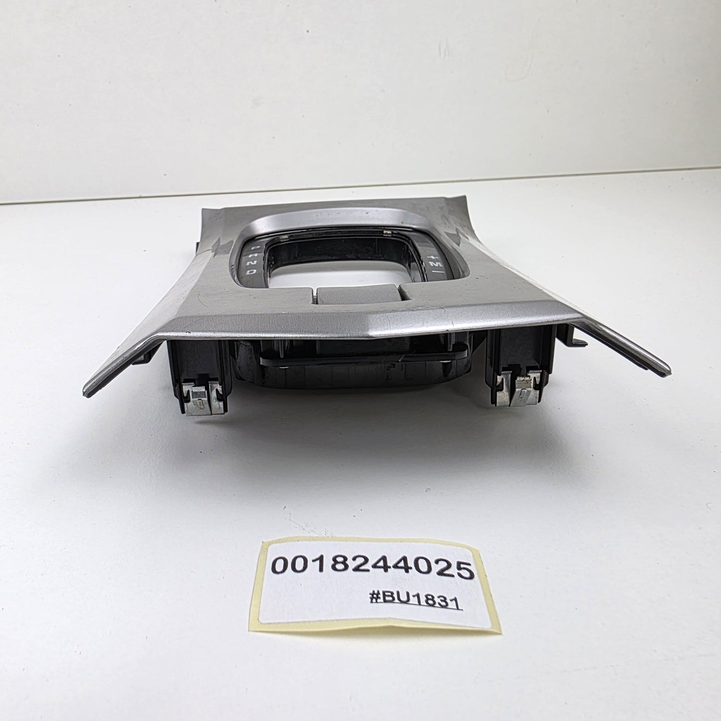 2008-2015 Cadillac CTS Gear Shifter Trim Indicator 0018244025