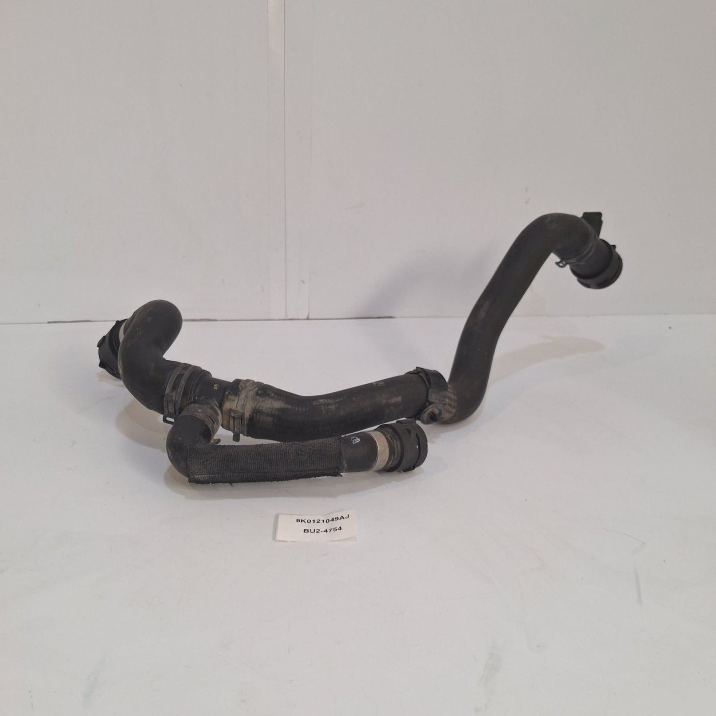 2009-2017 Audi A5 Lower Radiator Coolant Hose 8K0121049AJ