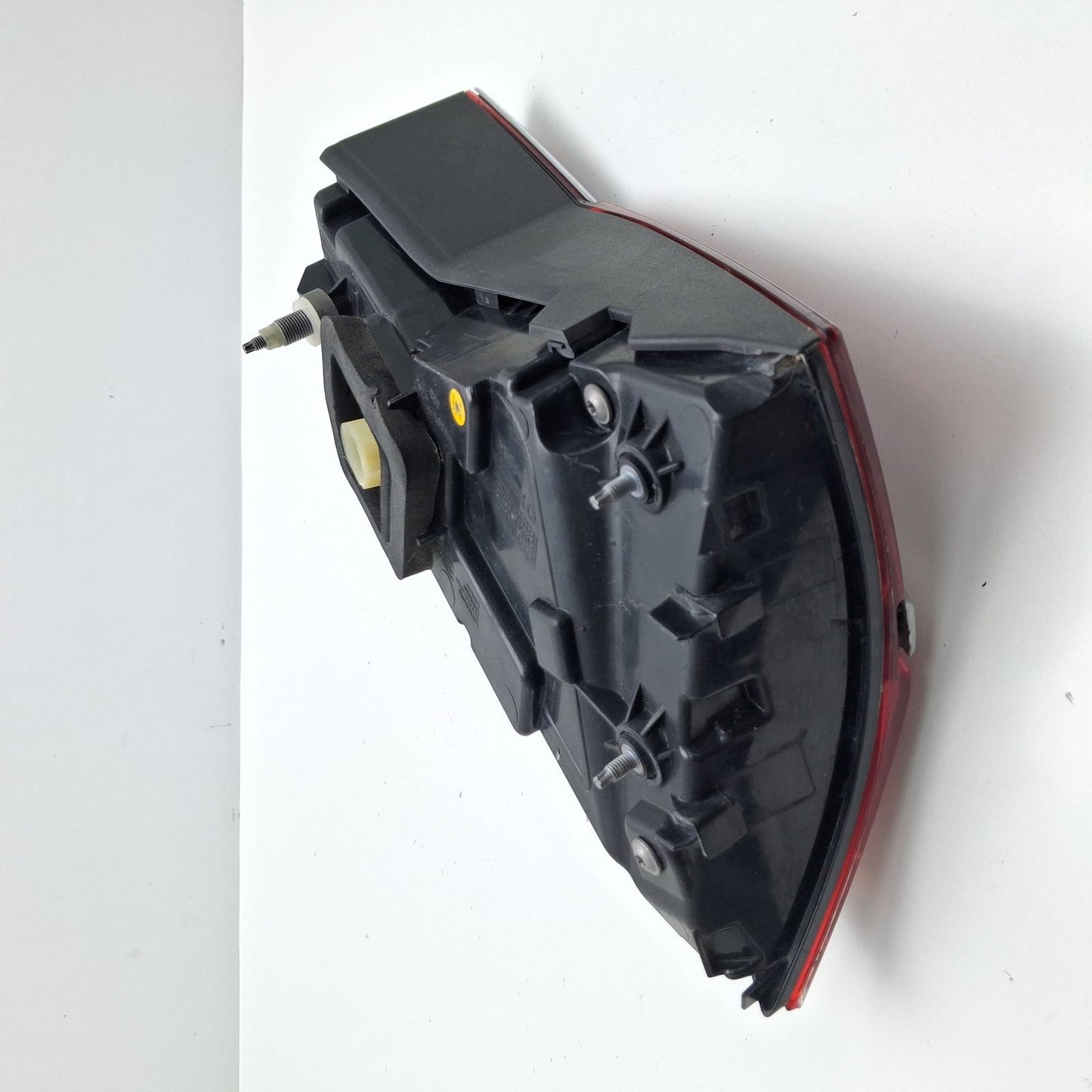 2016 Audi A8 Rear Right Inner Tail Light Assembly LED 4H0945094K
