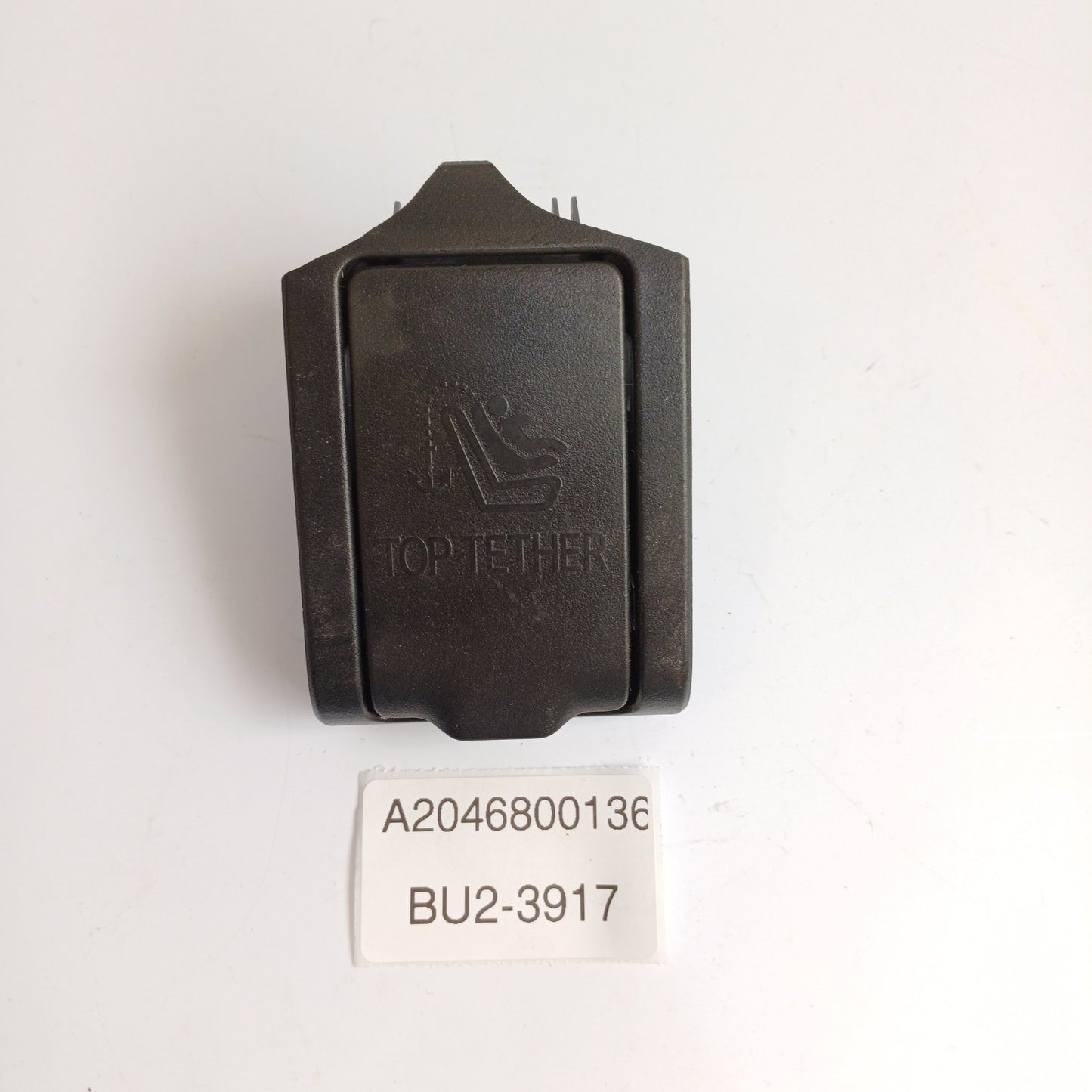 2007-2014 Mercedes-Benz C AMG ISOFIX Cover A2046800136