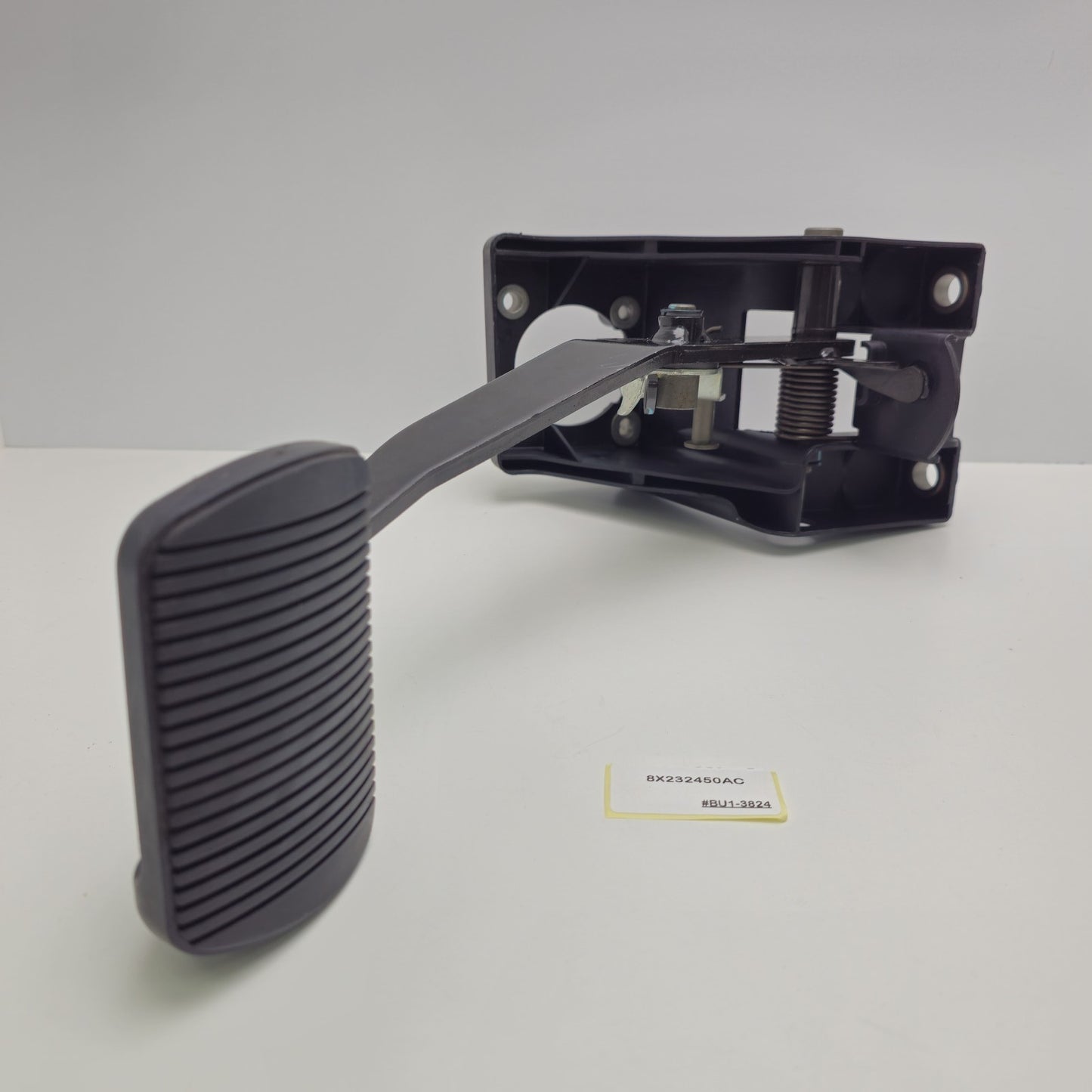 2009-2015 Jaguar XF Brake Pedal Assembly 8X232450AC