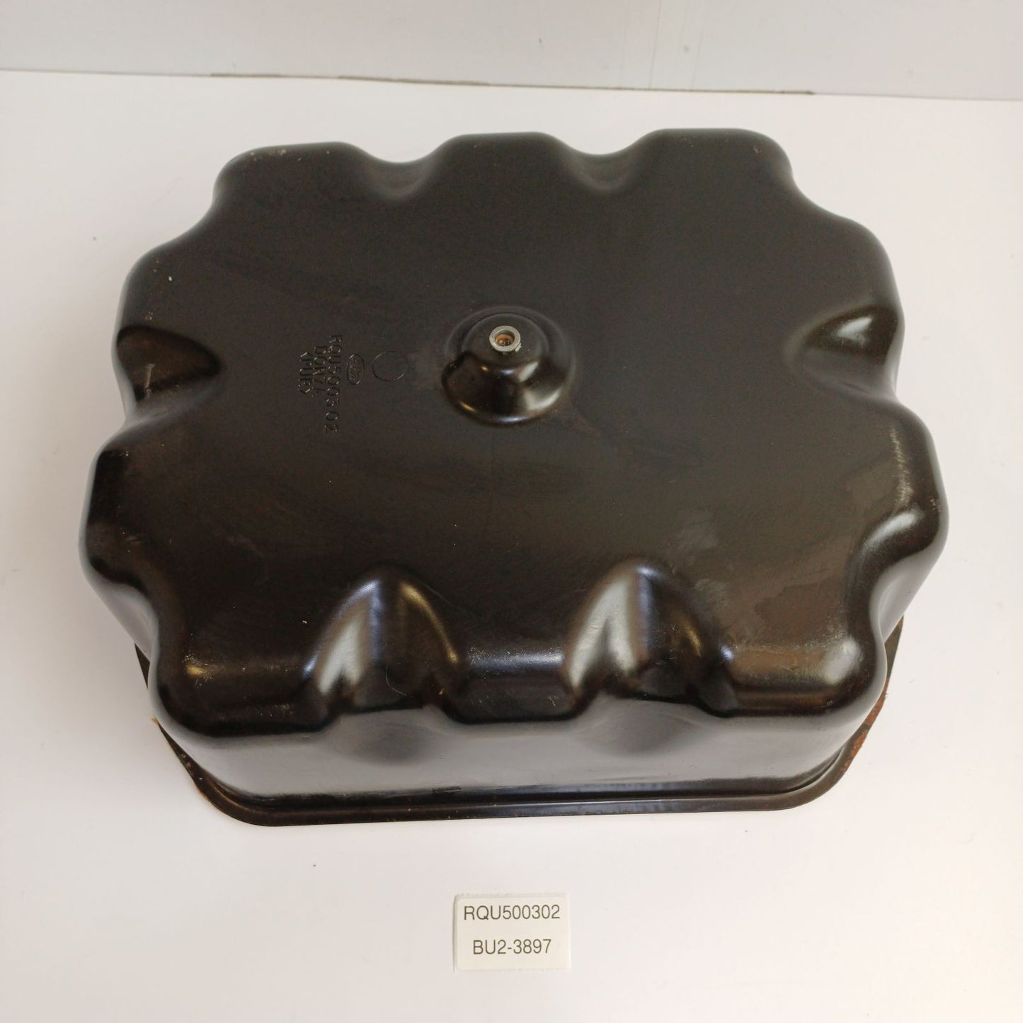 2005-2012 Land Rover Range Rover Air Suspension Compressor Cover RQU500302