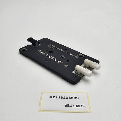 2004-2009 Mercedes CLK Antenna Amplifier Splitter A2118208689