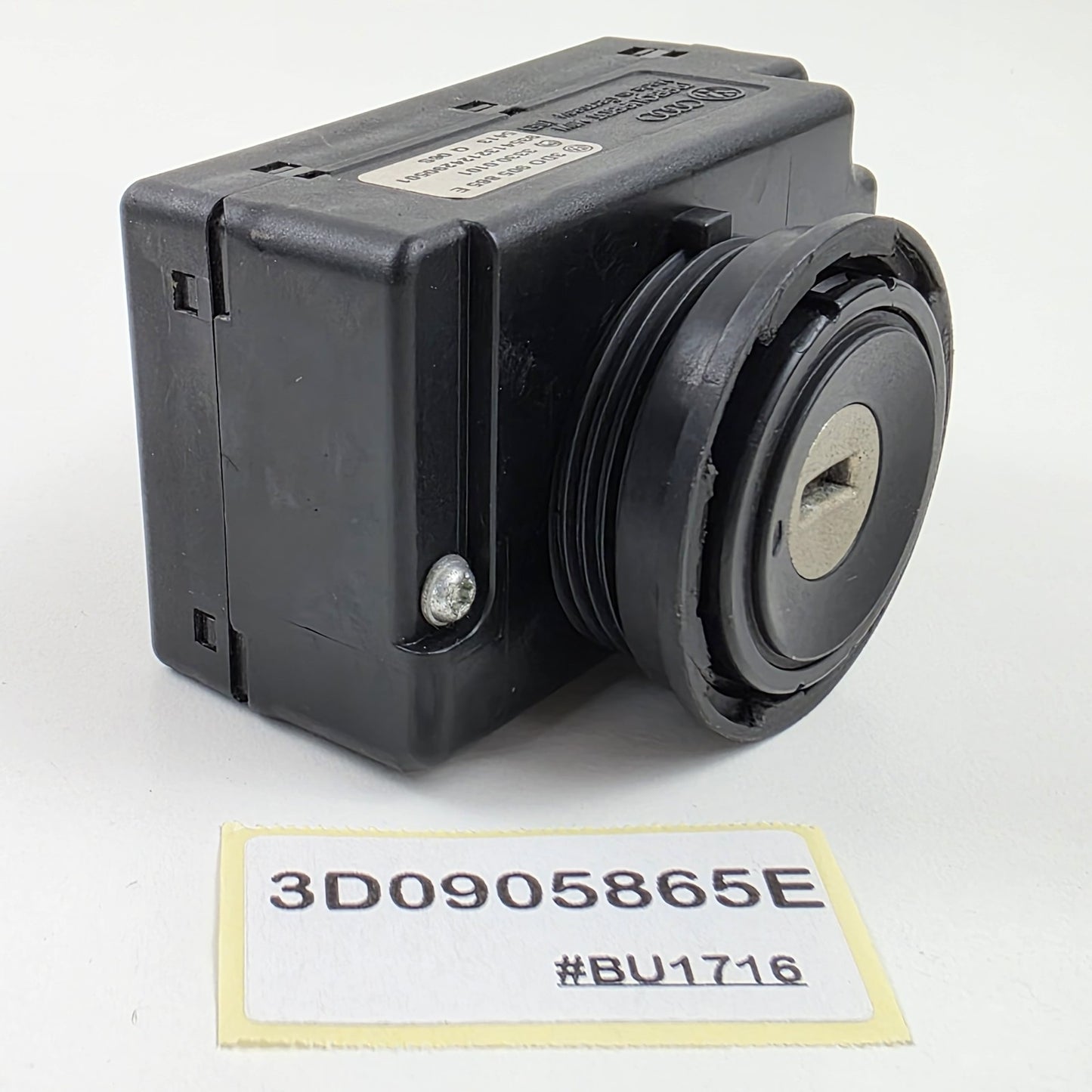 2002-2015 Porsche Cayenne IGNITION SWITCH 3D0905865E