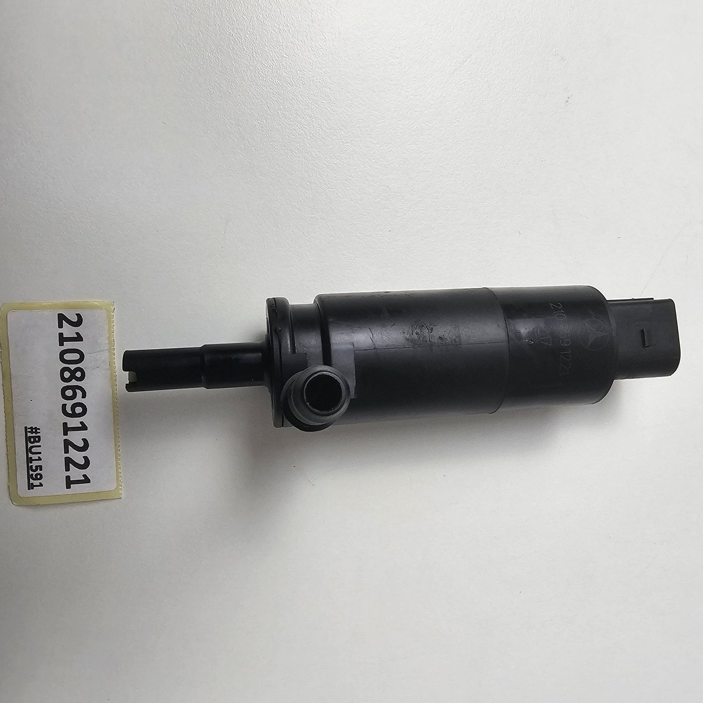 2000-2014 Mercedes Benz Universal Headlight Washer Pump 2108691221