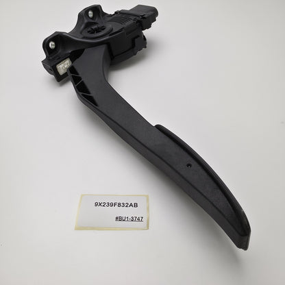 2016-2019 Jaguar XJ ACCELERATOR GAS PEDAL 9X239F832AB