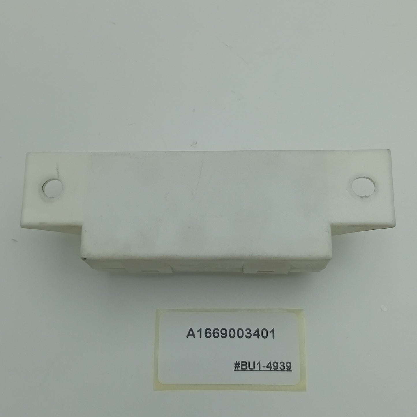 2012-2015 Mercedes-Benz W204 Control Unit Light Range Adjuster N71/1 A1669003401