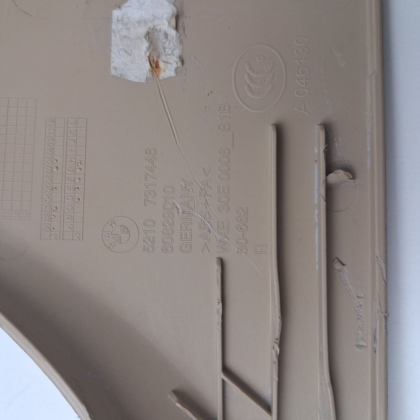 2016-2017 BMW 5 G31 Front Seat Outer Lower Trim Panel 52107317446