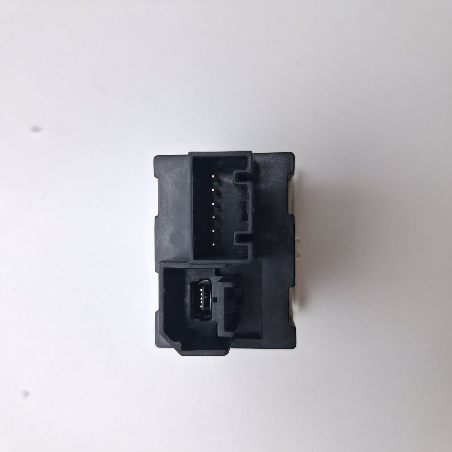 2016-2020 Chevrolet Impala Multimedia USB & AUX Port 13582668