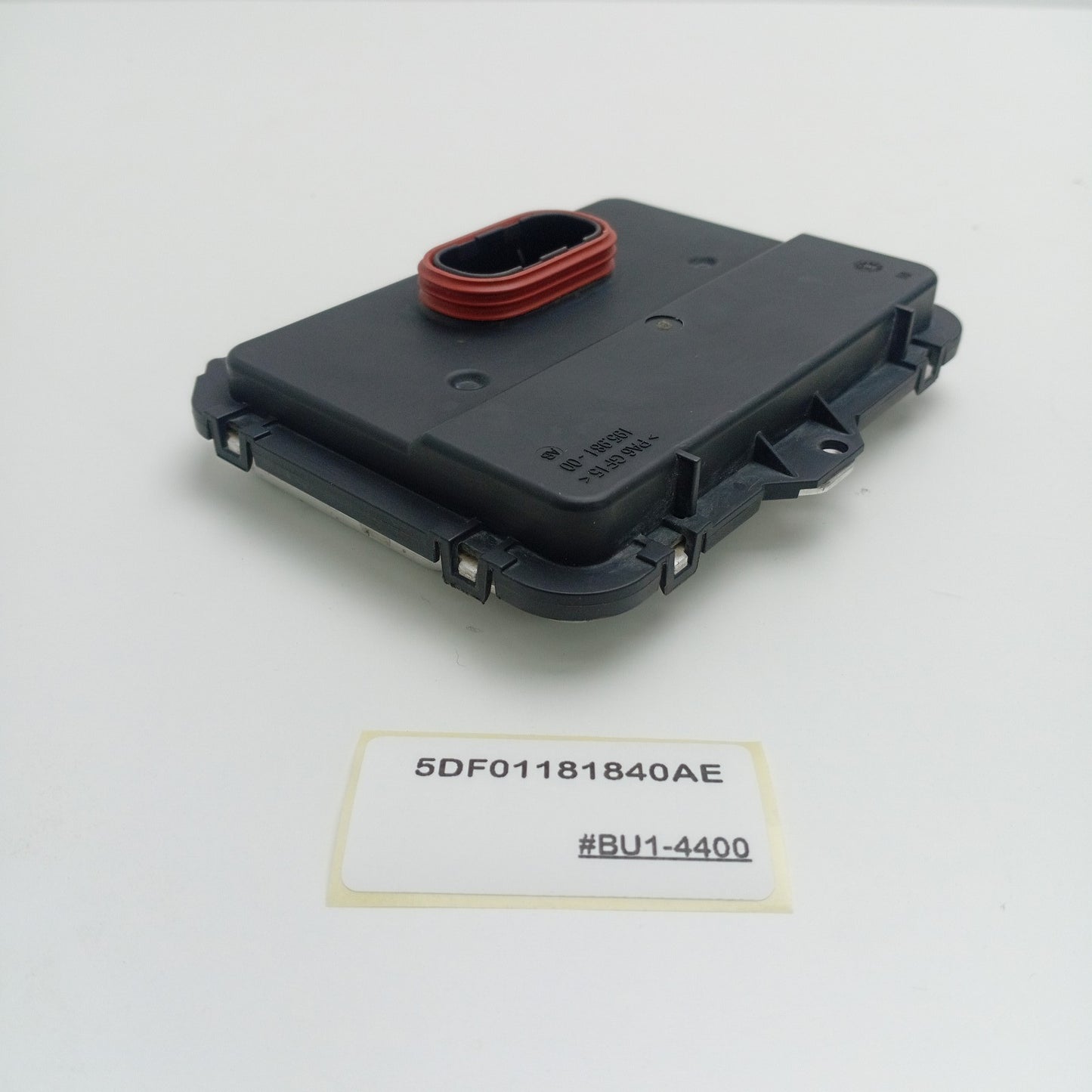 2016-2019 Jaguar XE Headlight LED Control Unit 5DF01181840AE