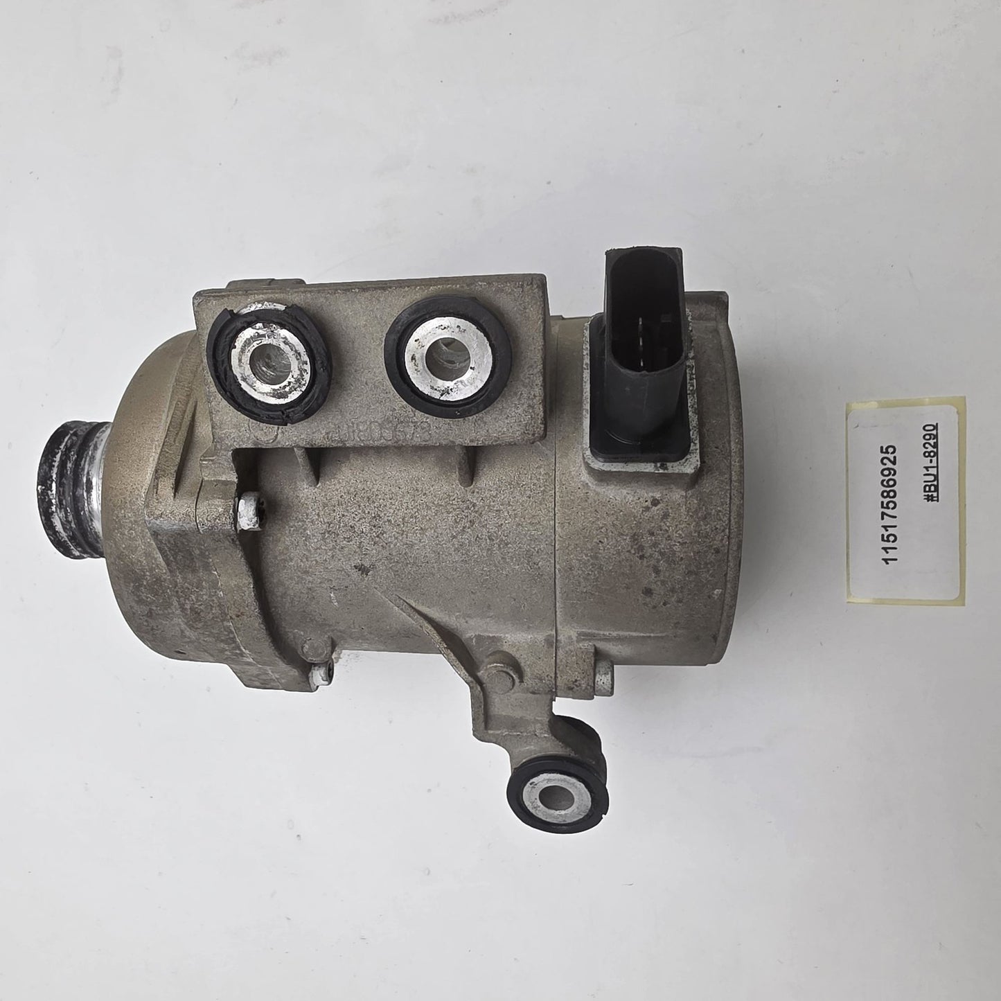2006-2013 BMW 325i Water Pump 11517586925