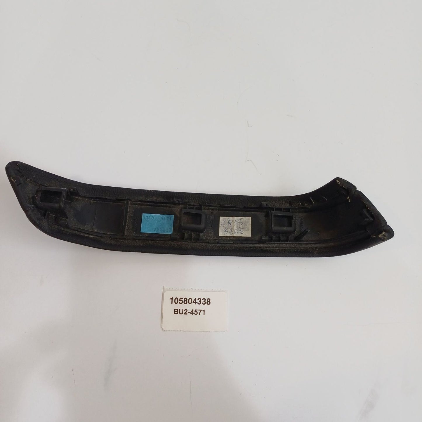 2014 Maserati Quattroporte Front Right Interior Door Handle Trim 105804338