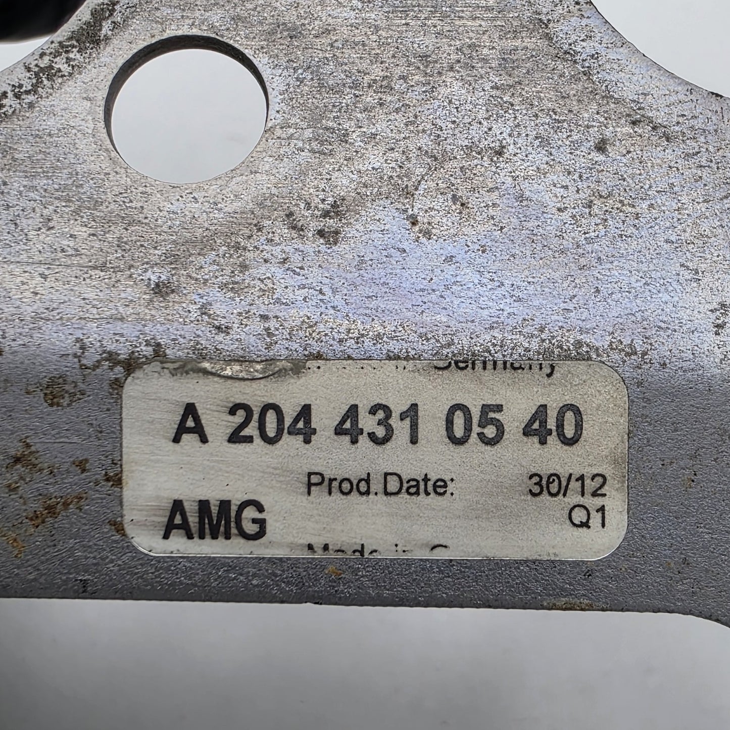 2012 Mercedes-Benz C300 ABS Brake Pump Mount Bracket Holder Plate A2046820072