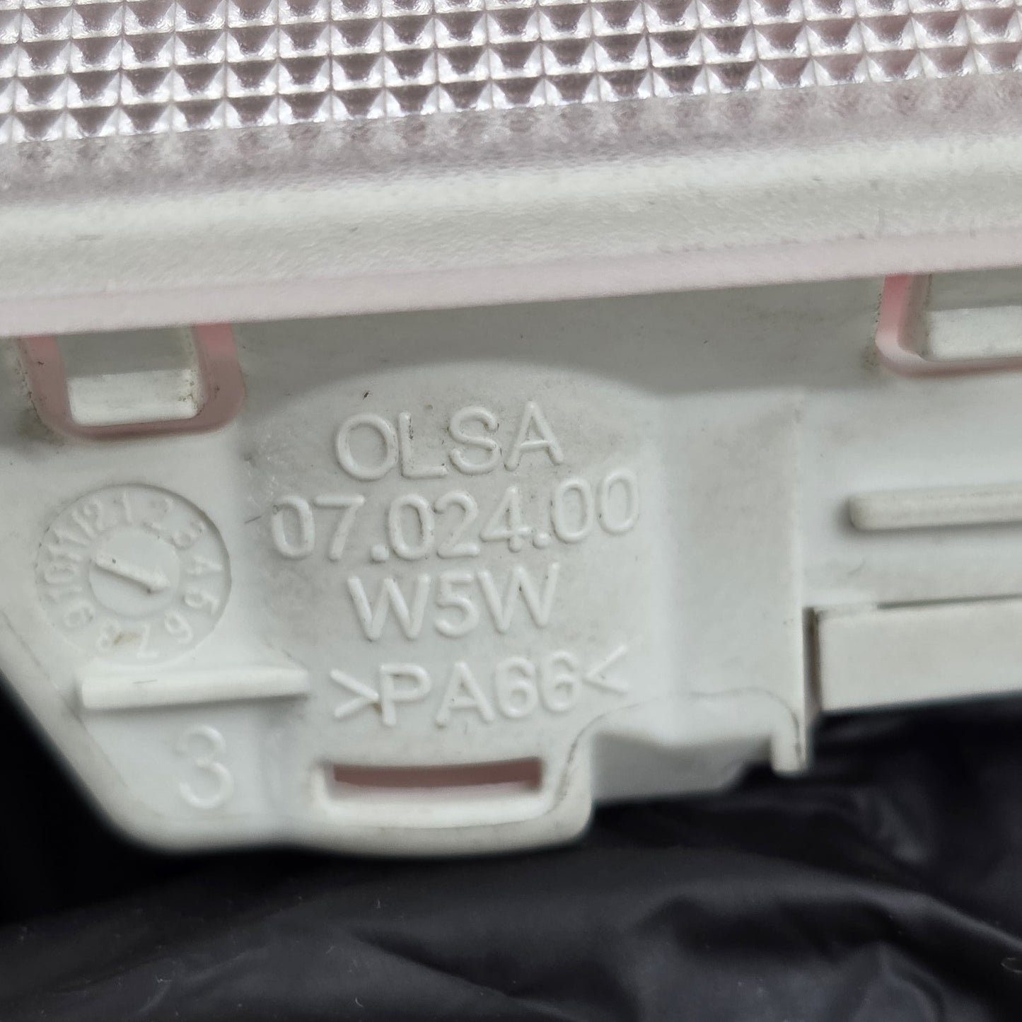 2017-2021 Mercedes-Benz C-Class Courtesy Door Lamp Safety Light 2pcs A0028201901