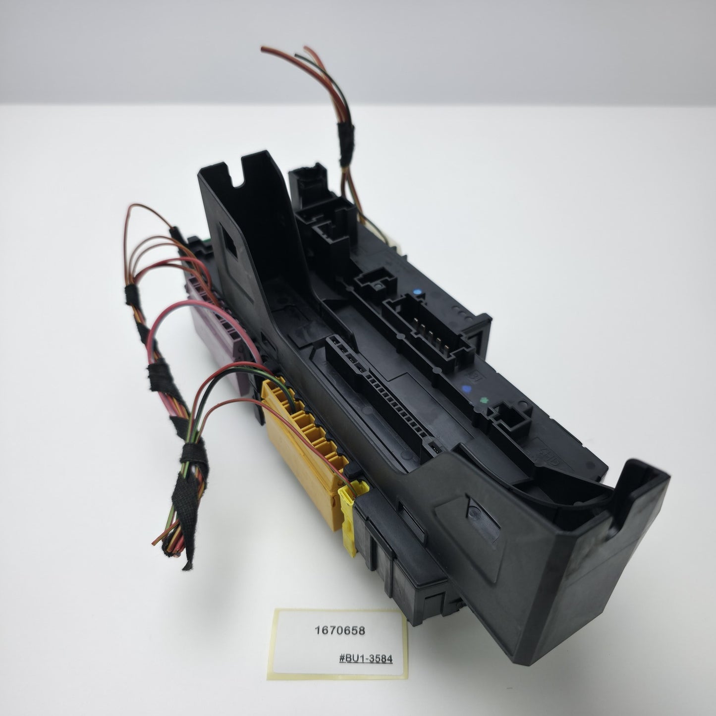2007-2014 Mercedes-Benz C SAM RELAY FUSE BOX 1670658