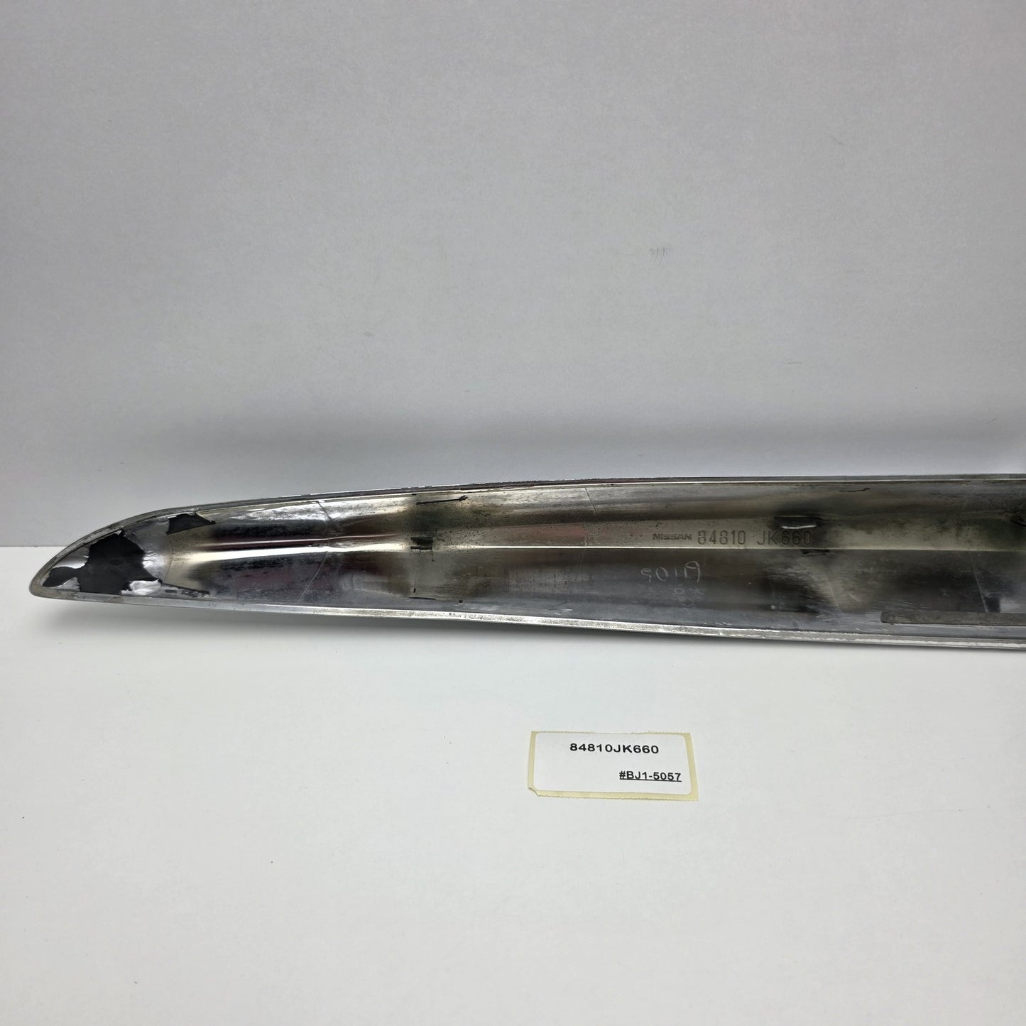 2008-2013 Infiniti G37 TRUNK LID FINISHER ASSY 84810JK660