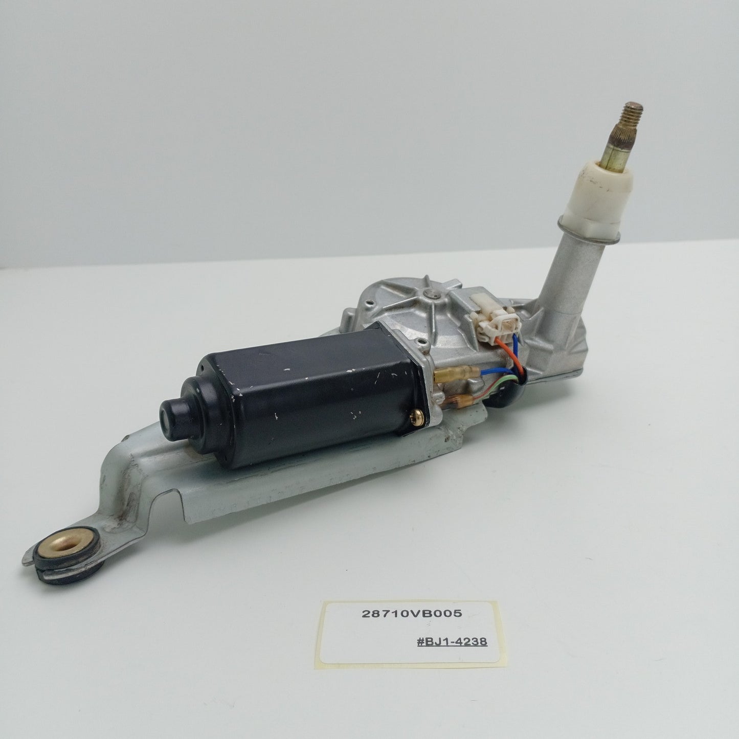 1997-2009 Nissan Patrol REAR WINDOW WIPER MOTOR ASSY 28710VB005