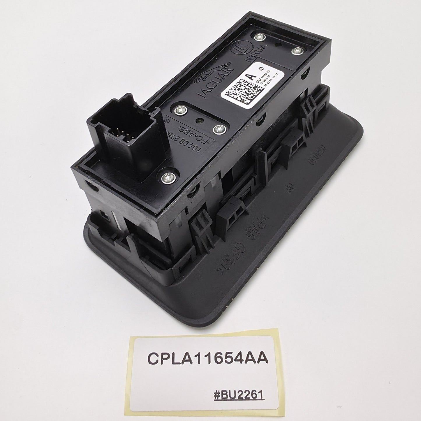 2005-2009 Land Rover LR3 Tailgate Release Trunk Boot Opener Switch CPLA11654AA