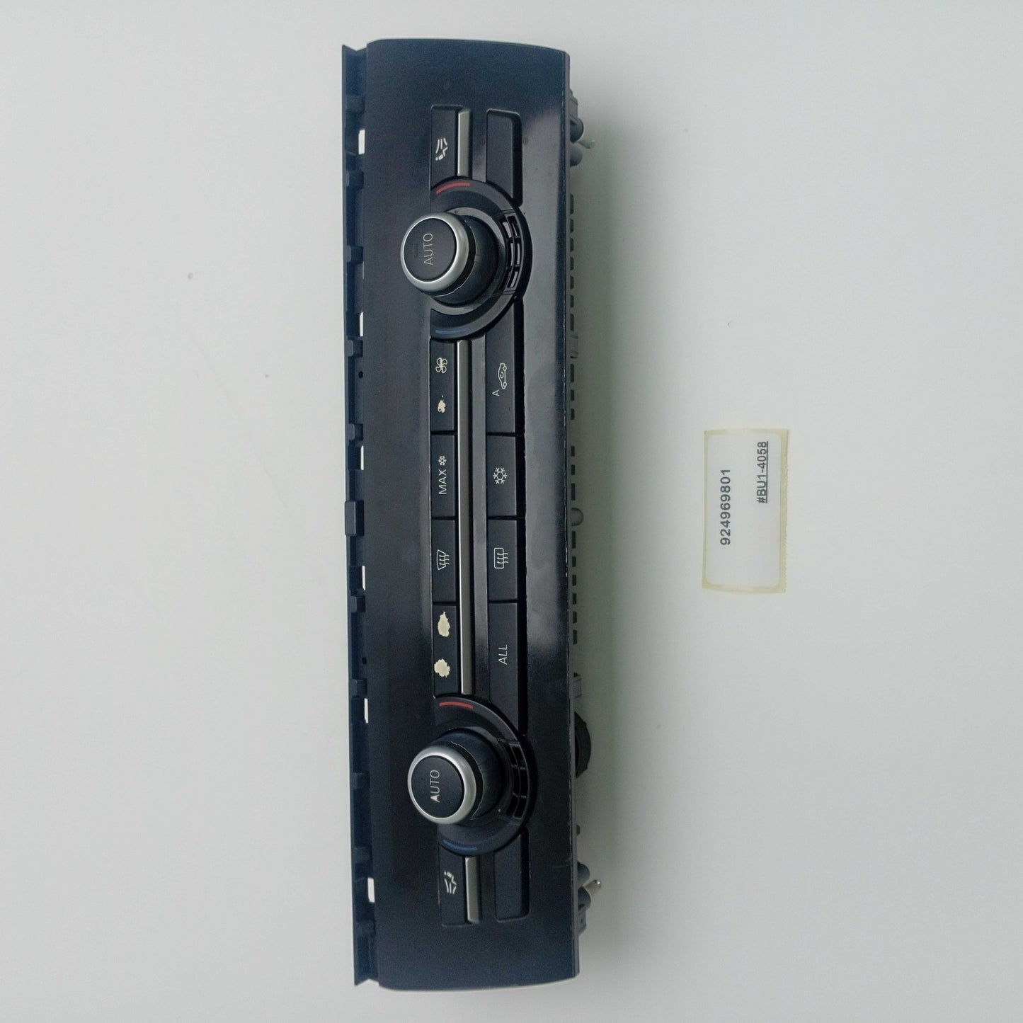 2010-2016 BMW 5 F11 Air conditioning/heating control unit 924969801