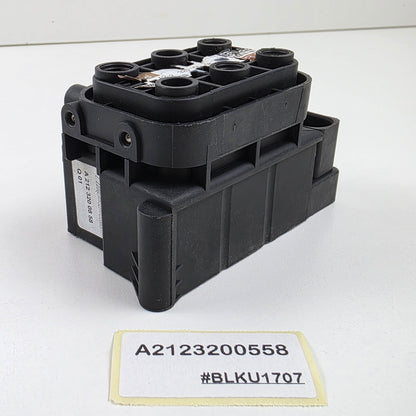 2009-2016 Mercedes-Benz E-Klasse S212 Air Suspension Leveling Valve A2123200558