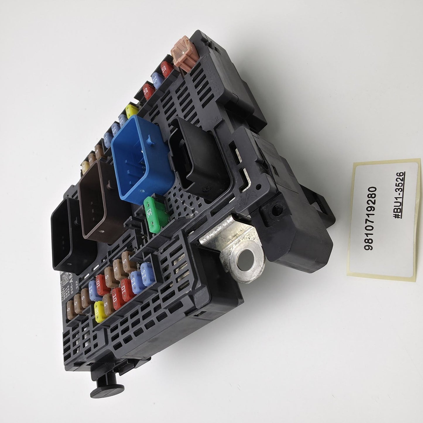 2011-2015 Peugeot 508 Fuse Box Central Control Unit BSM AB4 9810719280