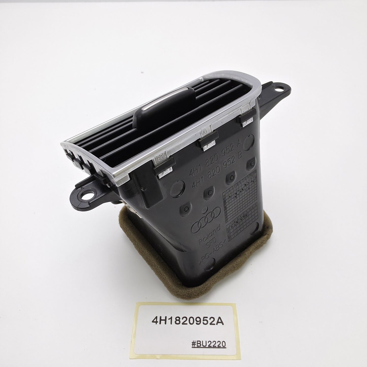 2010-2018 Audi A8L Dashboard Vent Center/Right Passenger Side 4H1820952A