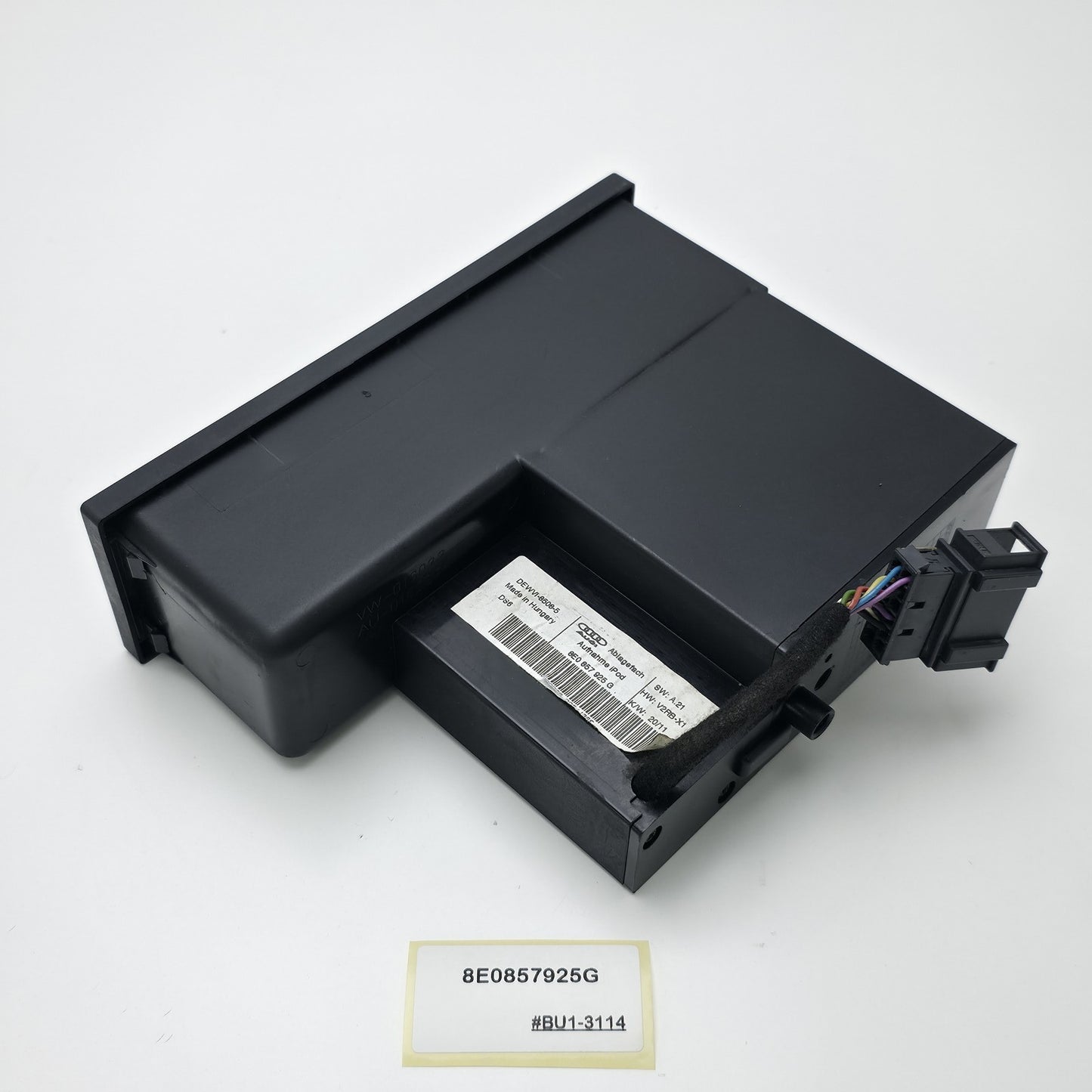 2005-2008 Audi A4 Glove Box Storage Bin / Ipod Dock 8E0857925G